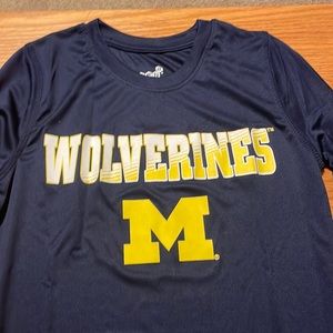 NWT boys/girls size small Michigan Wolverines dry fit long sleeve shirt